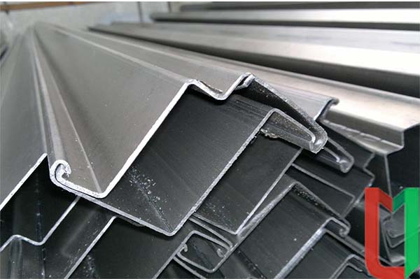 Профиль стальной сталь 3 70х30х7 мм